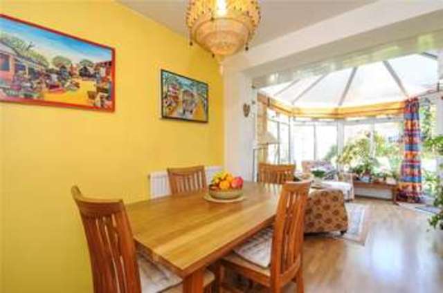  Image of 4 bedroom Detached house for sale in Tamarind Way Earley Reading RG6 at Earley Reading Whitley, RG6 5GR