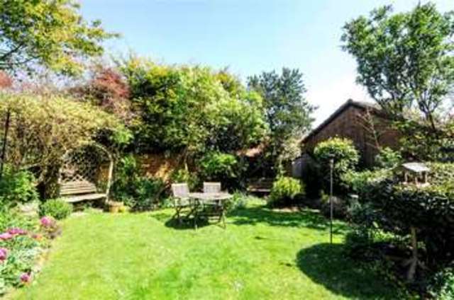  Image of 4 bedroom Detached house for sale in Tamarind Way Earley Reading RG6 at Earley Reading Whitley, RG6 5GR