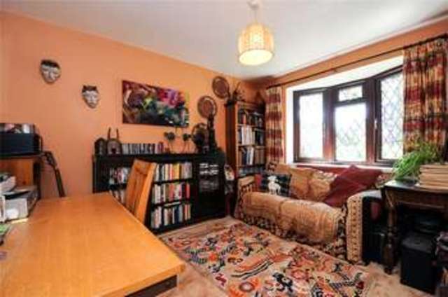  Image of 4 bedroom Detached house for sale in Tamarind Way Earley Reading RG6 at Earley Reading Whitley, RG6 5GR
