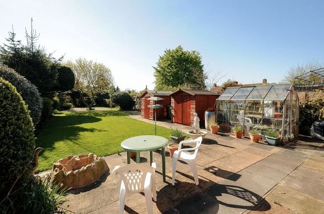  Image of 4 bedroom Detached house for sale in Terrington Close Abingdon OX14 at Terrington Close  Abingdon, OX14 1PQ