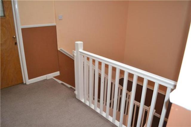  Image of 1 bedroom Flat to rent in Eversfield Place St. Leonards-on-Sea TN37 at East Sussex, TN37 6QP