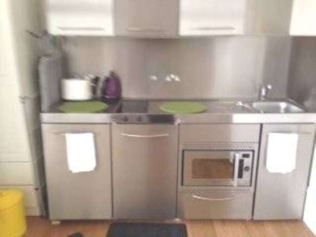  Image of Studio flat to rent in Rotherhithe New Road London SE16 at S     The Court Yard, Rotherhithe New Road Surrey Quays London, SE16 2AH