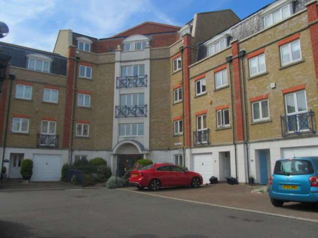  Image of 2 bedroom Flat for sale in The Piazza Eastbourne BN23 at The Piazza  Eastbourne, BN23 5TG