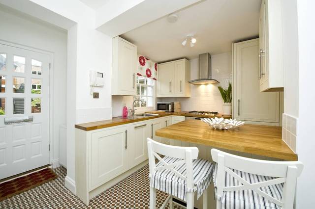  Image of 1 bedroom Property to rent in The Porticos Kings Road London SW3 at The Porticos  374 Kings Road, SW3 5UW