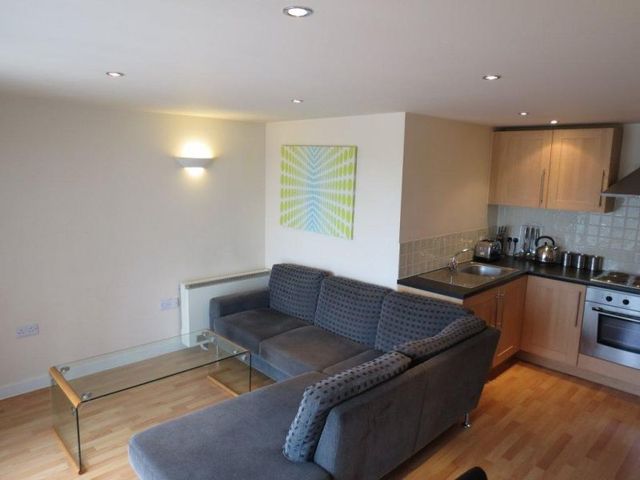  Image of 2 bedroom Apartment to rent in Wilton Place Salford M3 at Wilton Place  Salford, M3 6FT