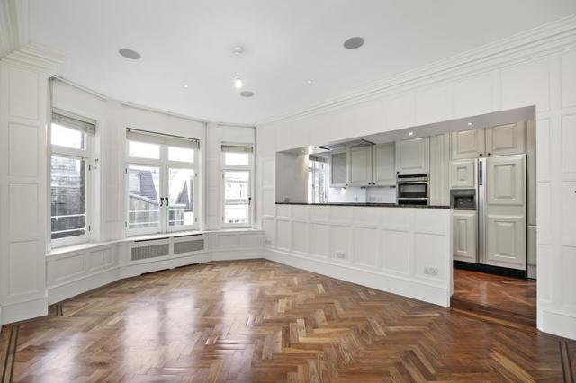  Image of 5 bedroom Maisonette to rent in Tite Street London SW3 at Tite Street  London, SW3 4JA