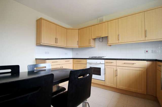  Image of House Share to rent in Trinity Church Square London SE1 at Trinity Church Square  London, SE1 4HU