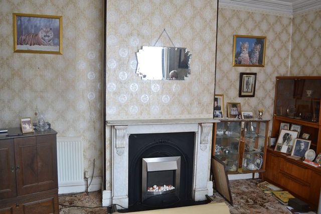  Image of 3 bedroom Semi-Detached house for sale in Trinity Street Gainsborough DN21 at Trinity Street  Gainsborough, DN21 1JF