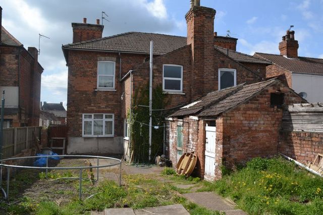  Image of 3 bedroom Semi-Detached house for sale in Trinity Street Gainsborough DN21 at Trinity Street  Gainsborough, DN21 1JF