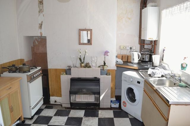  Image of 3 bedroom Semi-Detached house for sale in Trinity Street Gainsborough DN21 at Trinity Street  Gainsborough, DN21 1JF