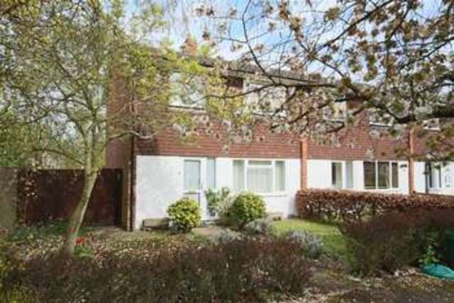  Image of 3 bedroom Property for sale in Turks Close Uxbridge UB8 at Turks Close Hillingdon Hillingdon, UB8 3JH