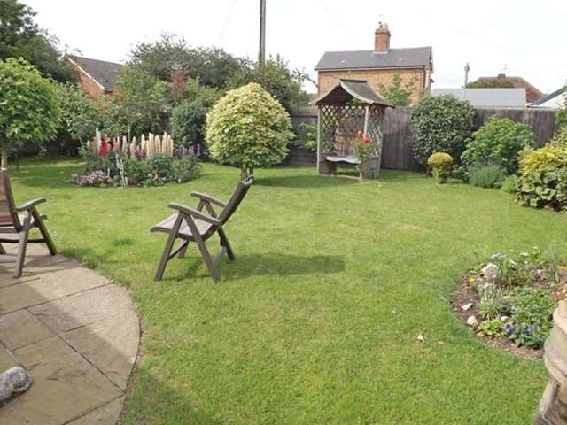  Image of 3 bedroom Detached house for sale in Tyne Drive Evesham WR11 at Tyne Drive  Evesham, WR11 3FG