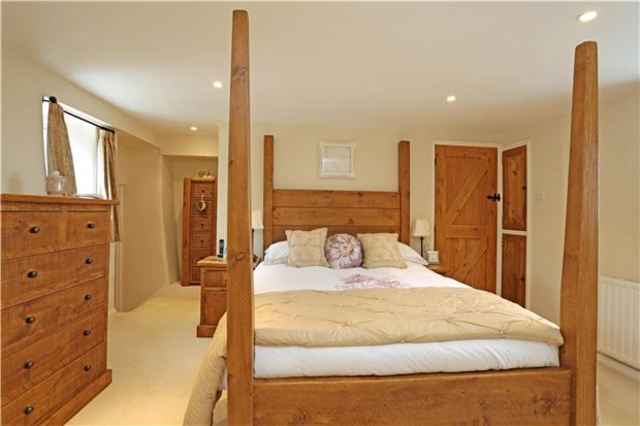  Image of 4 bedroom Detached house for sale in Mount Pleasant Upton Cheyney Bitton Bristol BS30 at Upton Cheyney Bitton Upton Cheyney, BS30 6NE