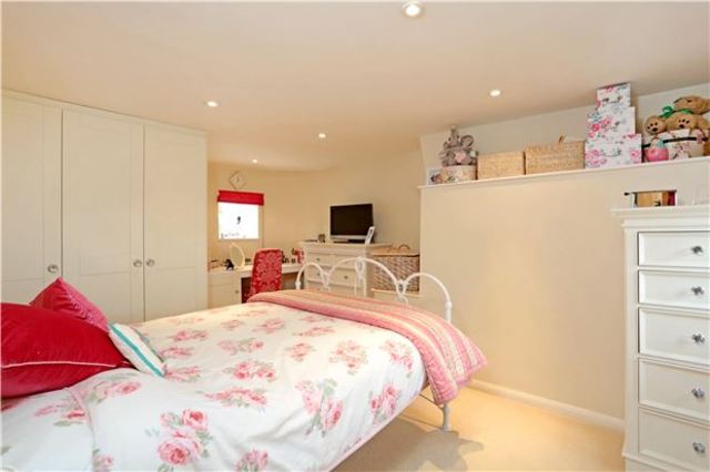  Image of 4 bedroom Detached house for sale in Mount Pleasant Upton Cheyney Bitton Bristol BS30 at Upton Cheyney Bitton Upton Cheyney, BS30 6NE