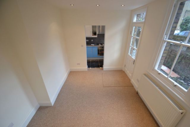  Image of 1 bedroom Flat to rent in The Vale London W3 at The Vale  London, W3 7RR