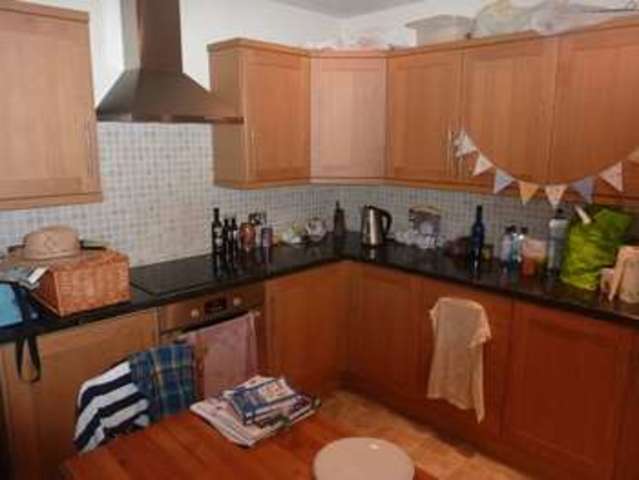  Image of 1 bedroom Flat to rent in Victoria Drive Leigh-on-Sea SS9 at Victoria Drive  Leigh-On-Sea, SS9 1SF