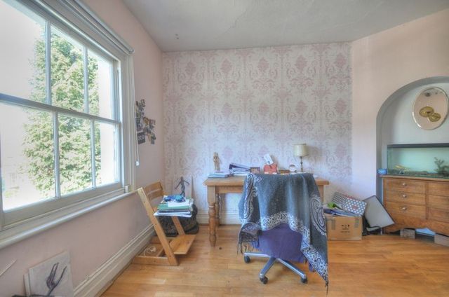  Image of 3 bedroom Semi-Detached house for sale in Meadow Walk Walton on the Hill Tadworth KT20 at Meadow Walk Walton on the Hill Tadworth, KT20 7UF