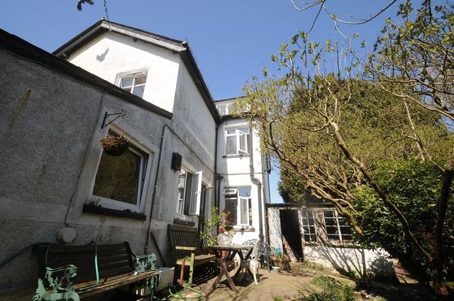  Image of 3 bedroom Semi-Detached house for sale in Meadow Walk Walton on the Hill Tadworth KT20 at Meadow Walk Walton on the Hill Tadworth, KT20 7UF