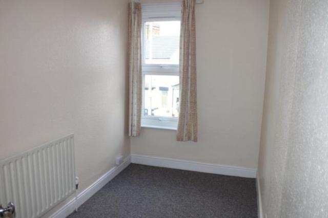  Image of 3 bedroom Flat to rent in Wellingborough Road Rushden NN10 at Rushden Northants Northants, NN10 9TE