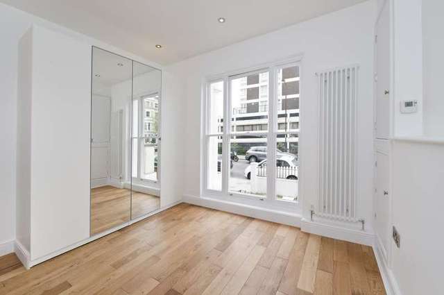  Image of 1 bedroom Ground Flat to rent in Westbourne Park Road London W11 at Westbourne Park Road  London, W11 1EQ