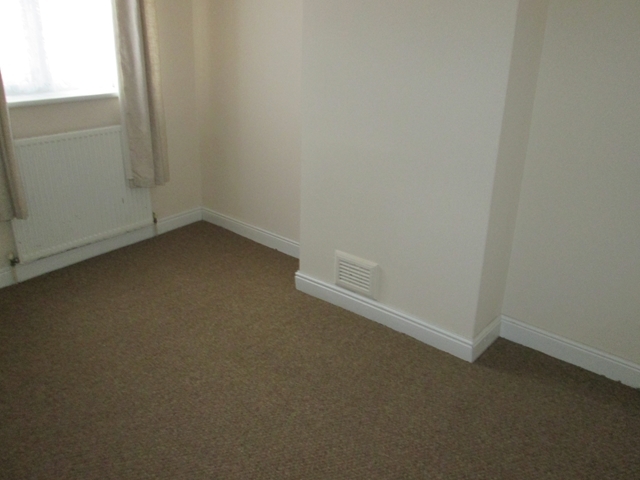  Image of 3 bedroom Terraced house to rent in Weston Lane Tyseley Birmingham B11 at Weston Lane Tysley Birmingham, B11 3RX