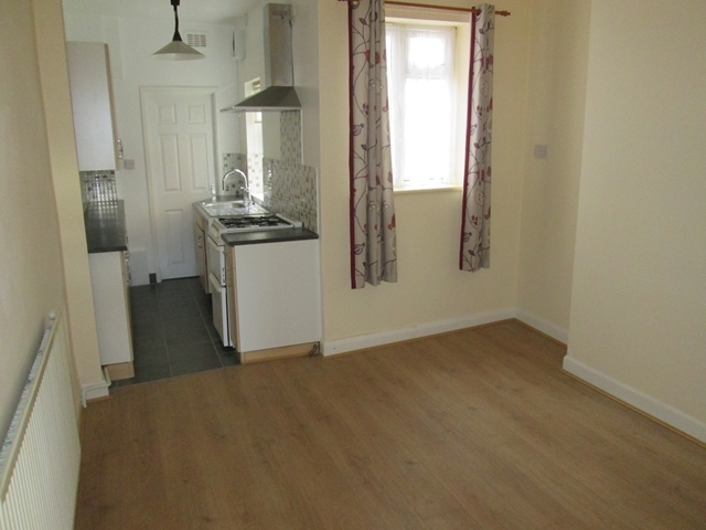  Image of 3 bedroom Terraced house to rent in Weston Lane Tyseley Birmingham B11 at Weston Lane Tysley Birmingham, B11 3RX