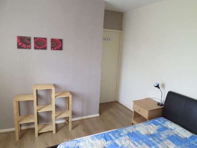  Image of 1 bedroom Apartment to rent in Whiteoak Road Fallowfield Manchester M14 at Whiteoak Road Fallowfield Manchester, M14 6UA