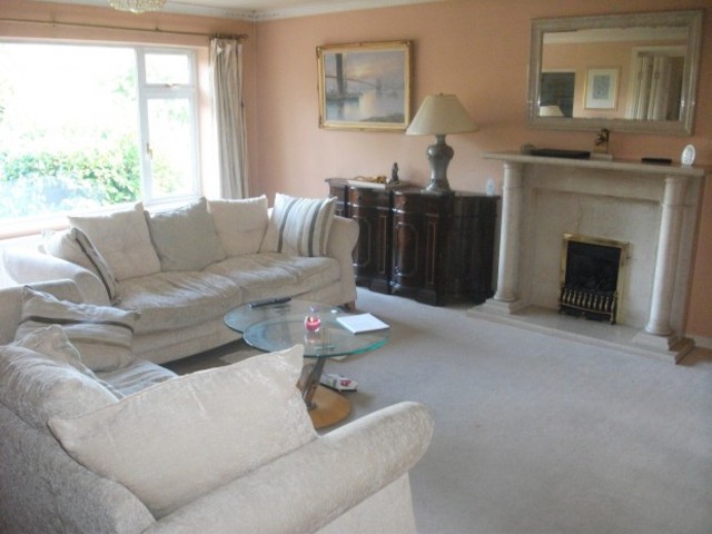  Image of 4 bedroom Detached house to rent in Wigton Lane Leeds LS17 at Wigton Lane  Leeds, LS17 8SH
