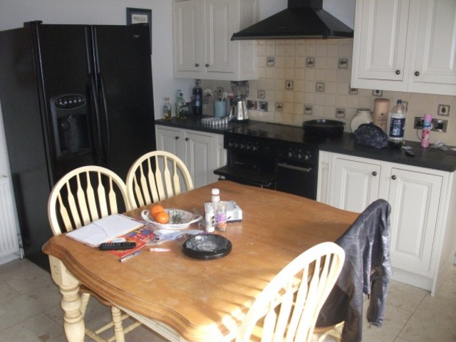  Image of 4 bedroom Detached house to rent in Wigton Lane Leeds LS17 at Wigton Lane  Leeds, LS17 8SH