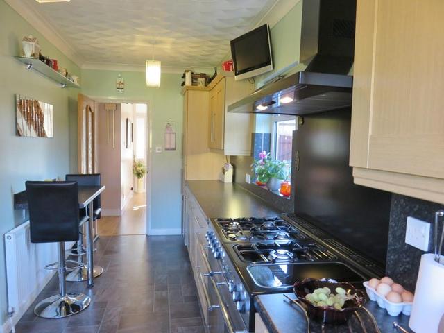  Image of 3 bedroom Detached house for sale in Willerby Road Hull HU5 at HULL, HU5 5JN
