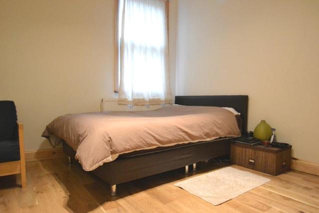  Image of 2 bedroom Flat to rent in Wilton Avenue London W4 at Wilton Avenue  London, W4 2HX
