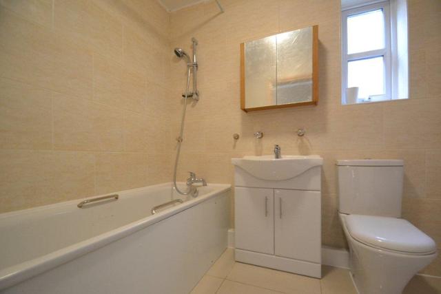  Image of 2 bedroom Flat to rent in Wilton Avenue London W4 at Wilton Avenue  London, W4 2HX