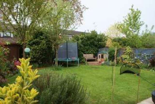  Image of 4 bedroom Detached house for sale in Alderney Gardens Winnersh Wokingham RG41 at Alderney Gardens Winnersh Wokingham, RG41 5RH