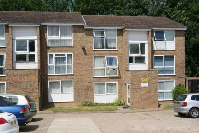  Image of 2 bedroom Flat to rent in Tattershall Drive Hemel Hempstead HP2 at Tattershall Drive  Hemel Hempstead, HP2 7QF