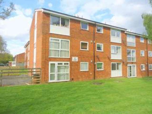  Image of 2 bedroom Flat for sale in Milton Dene Hemel Hempstead HP2 at Milton Dene  Hemel Hempstead, HP2 7PP