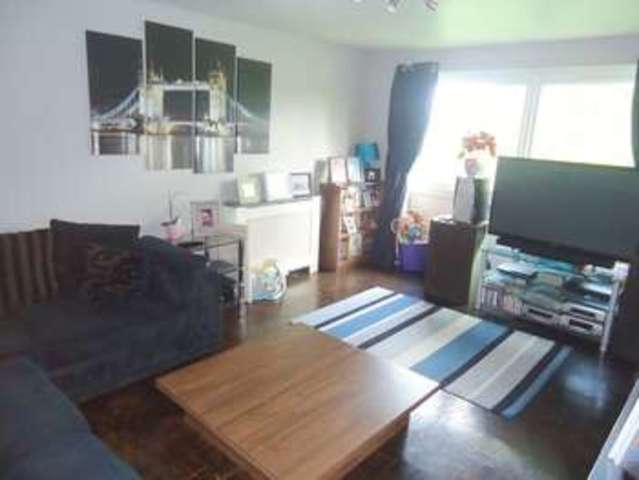  Image of 2 bedroom Flat for sale in Milton Dene Hemel Hempstead HP2 at Milton Dene  Hemel Hempstead, HP2 7PP