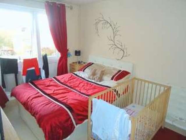  Image of 2 bedroom Flat for sale in Milton Dene Hemel Hempstead HP2 at Milton Dene  Hemel Hempstead, HP2 7PP