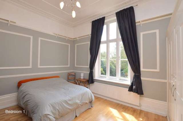  Image of 2 bedroom Flat to rent in Wray Park Road Reigate RH2 at Reigate Surrey, RH2 0DD