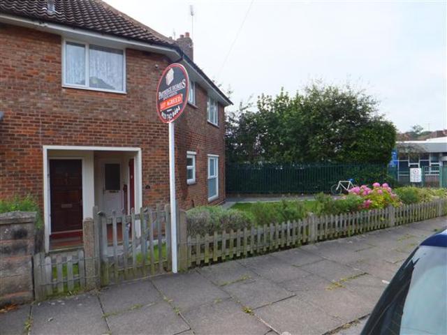  Image of 1 bedroom Apartment to rent in Wychwood Crescent Sheldon Birmingham B26 at Sheldon, B26 1LY