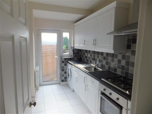  Image of 1 bedroom Apartment to rent in Wychwood Crescent Sheldon Birmingham B26 at Sheldon, B26 1LY