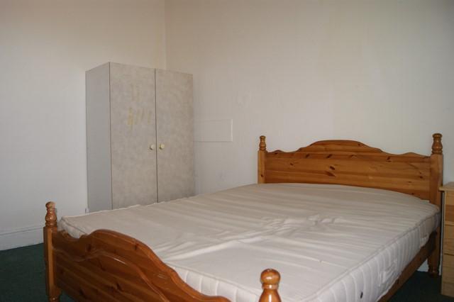  Image of 1 bedroom Flat to rent in Yardley Wood Road Moseley Birmingham B13 at Moseley  Birmingham, B13 9JE