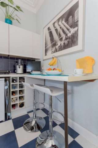 Image of 1 bedroom Flat for sale in Cardwell Road Gourock PA19 at 15 Cardwell Road  Gourock, PA19 1UG