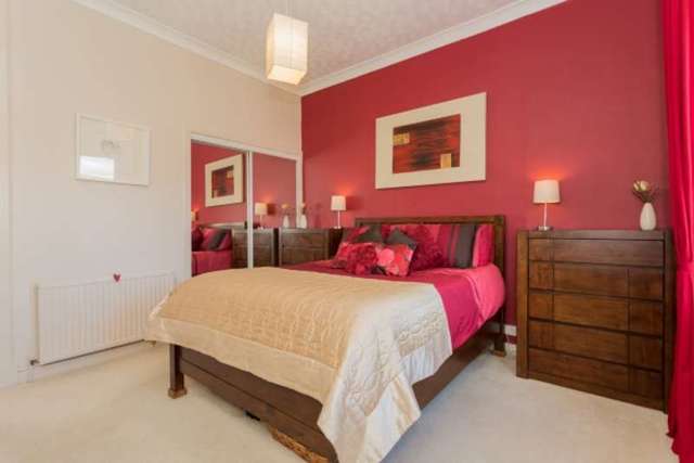  Image of 1 bedroom Flat for sale in Cardwell Road Gourock PA19 at 15 Cardwell Road  Gourock, PA19 1UG