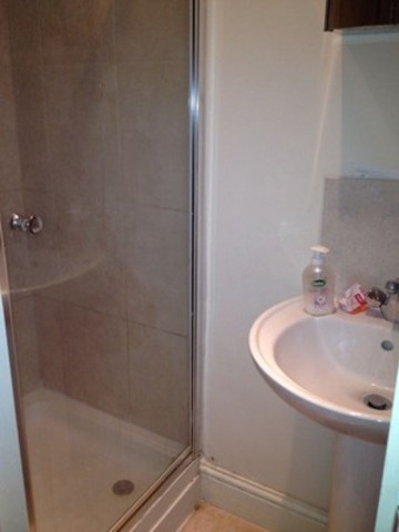  Image of 1 bedroom Flat to rent in High Street Hornchurch RM11 at 1 HIGH STREET  HORNCHURCH, RM11 3XS