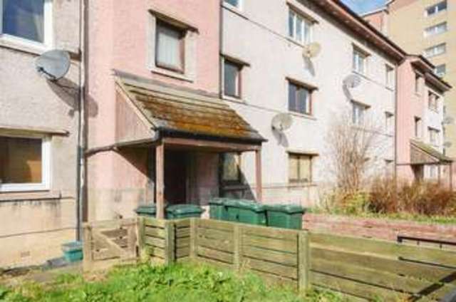  Image of 3 bedroom Flat for sale in Ferry Road Drive Edinburgh EH4 at Ferry Road Drive West Pilton Edinburgh, EH4 4BS