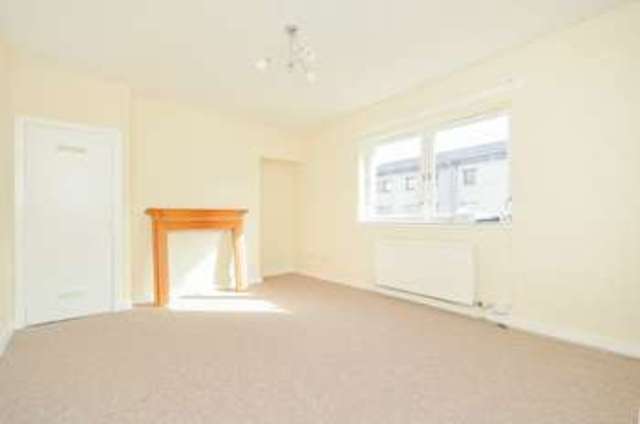  Image of 3 bedroom Flat for sale in Ferry Road Drive Edinburgh EH4 at Ferry Road Drive West Pilton Edinburgh, EH4 4BS