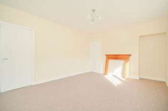  Image of 3 bedroom Flat for sale in Ferry Road Drive Edinburgh EH4 at Ferry Road Drive West Pilton Edinburgh, EH4 4BS