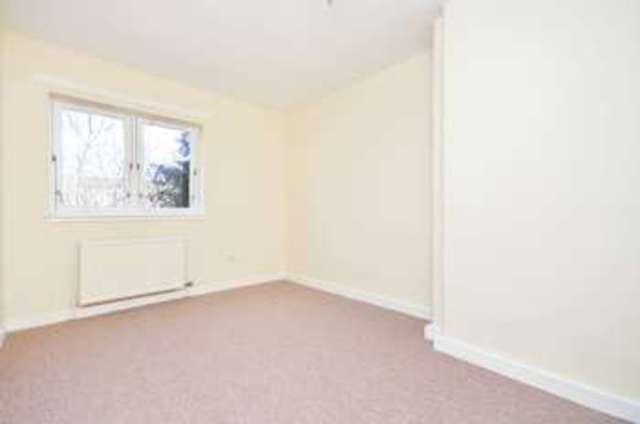  Image of 3 bedroom Flat for sale in Ferry Road Drive Edinburgh EH4 at Ferry Road Drive West Pilton Edinburgh, EH4 4BS