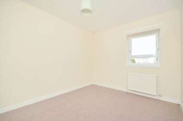  Image of 3 bedroom Flat for sale in Ferry Road Drive Edinburgh EH4 at Ferry Road Drive West Pilton Edinburgh, EH4 4BS