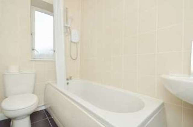  Image of 3 bedroom Flat for sale in Ferry Road Drive Edinburgh EH4 at Ferry Road Drive West Pilton Edinburgh, EH4 4BS